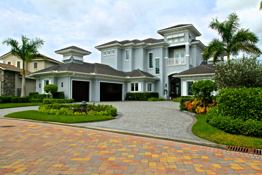 Layered planting suited to a Merritt Island property